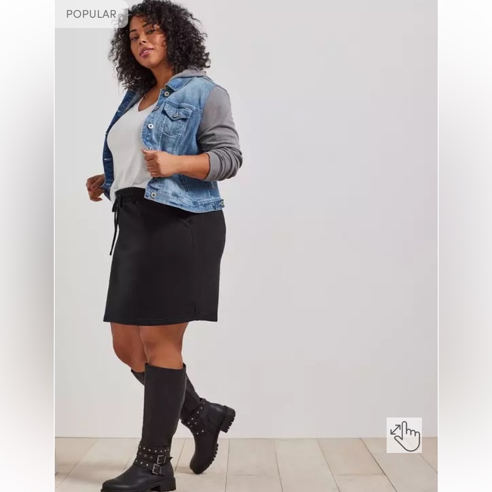 Torrid size 00x 10 M/L A-Line Mini Skirt - Fleece Black - Picture 4 of 9